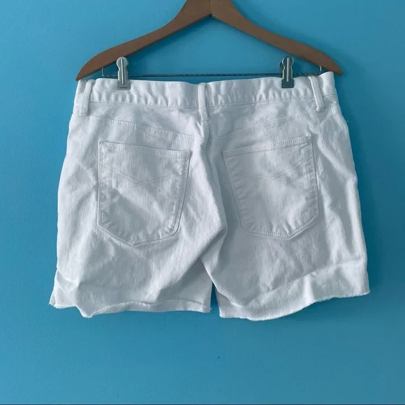 GAP Boyfriend White Denim Jean Shorts 29/8 - Picture 6 of 13